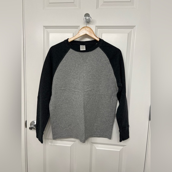 Royal Class Men’s Crewneck Grey and Black - Picture 1 of 3